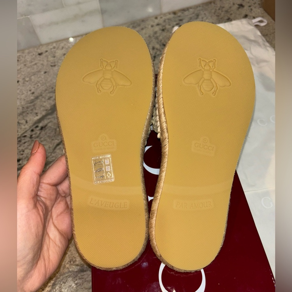 Authentic Gucci Cora Crystal GG Logo Espadrille Slide Sandal Raffia New 10 - Picture 11 of 11